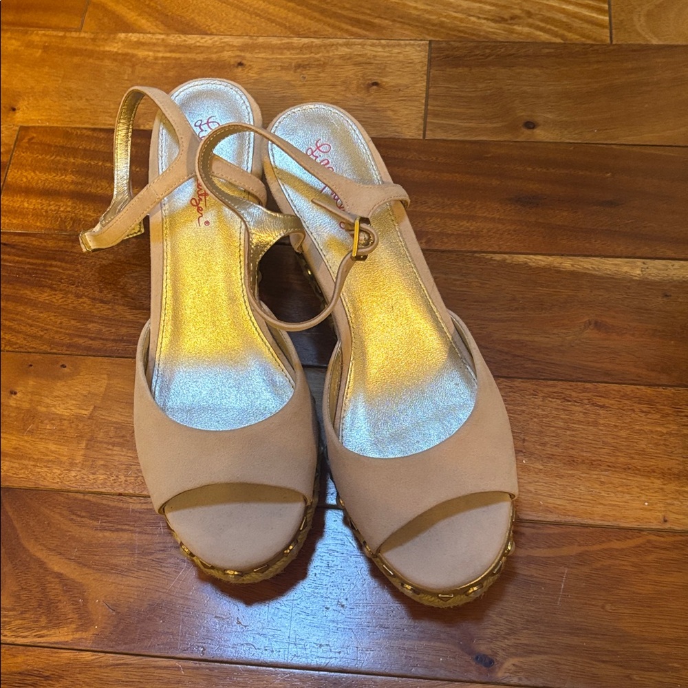 Lilly Pulitzer Gold and light pink Sandals